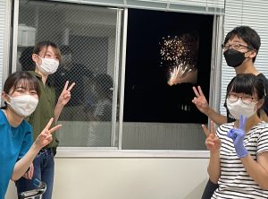 もうすっかり秋ですが・・・花火の写真をあげちゃいます。楽しかった夏の思い出。。。